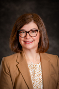 Headshot of Erin Busch-Grabmeyer