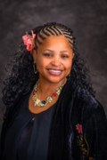 Headshot of Syreeta Drake